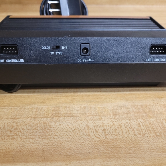 ATARI FLASHBACK 2 Classic Game Console Complete 40 Built in Games - Picture 3 of 7